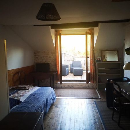 Chambres Avec Salle De Bains Et Cuisine En Centre Ville Argenton Sur Creuse Bagian luar foto
